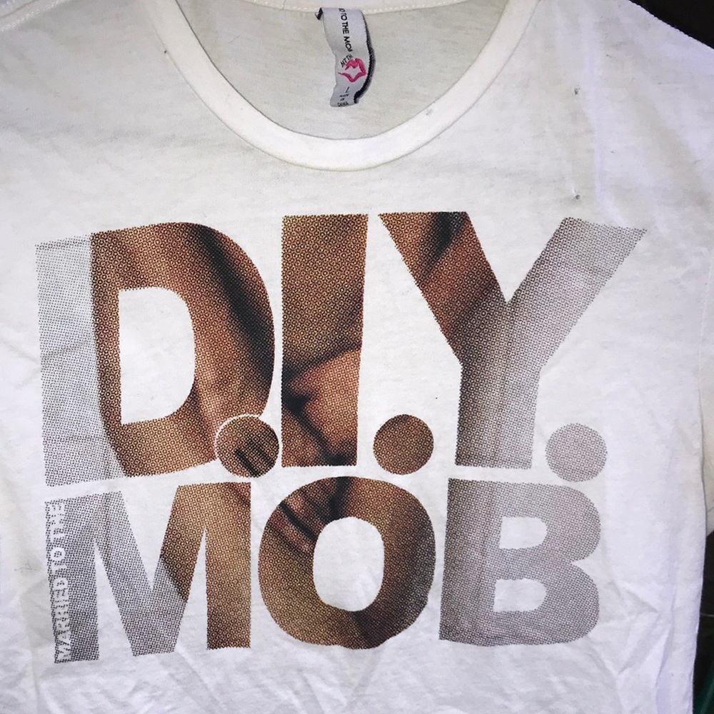 Used Married to the Mob "DIY" Tee